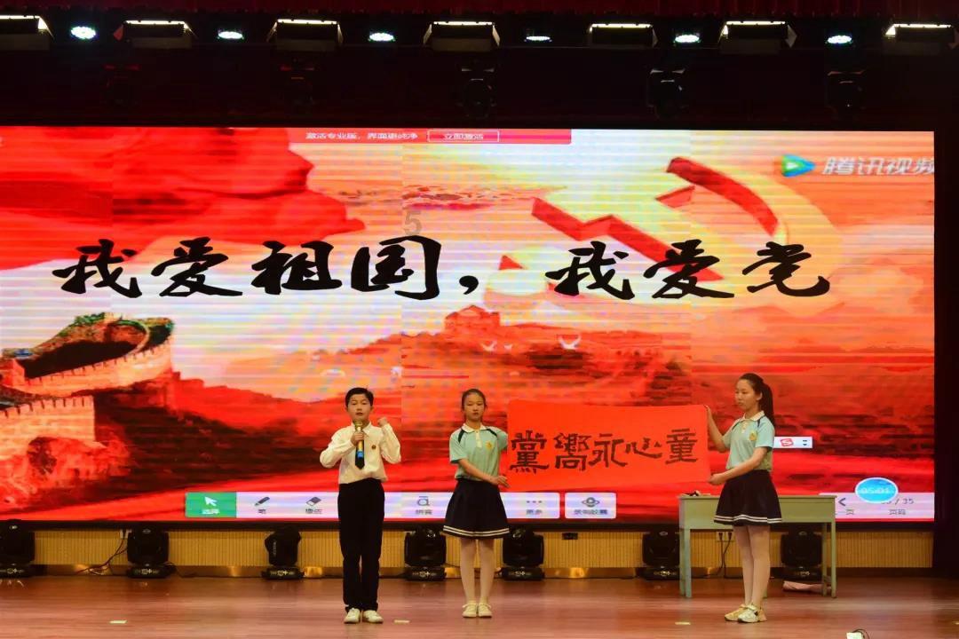 升空的愤怒奶奶